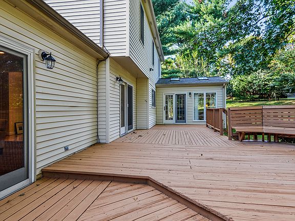 3rd image of 5701 Mossrock Dr