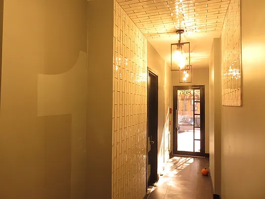 Rented by Rennit Inc. | media 103