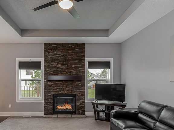 3rd image of 9796 Cedarwood Dr