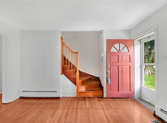 3rd image of 2203 Wasp Ln
