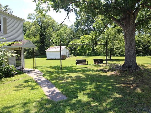 4th image of 2221 Glenside Dr