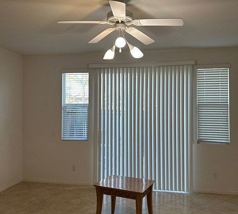 3rd image of 32536 Cottonwood Rd