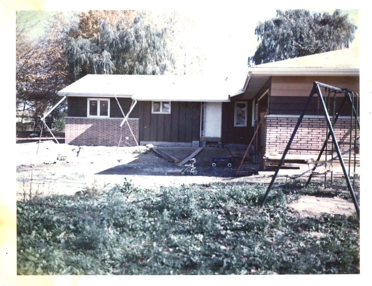 340 E Main St photo 1