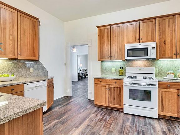 4th image of 248 S Eureka St #1