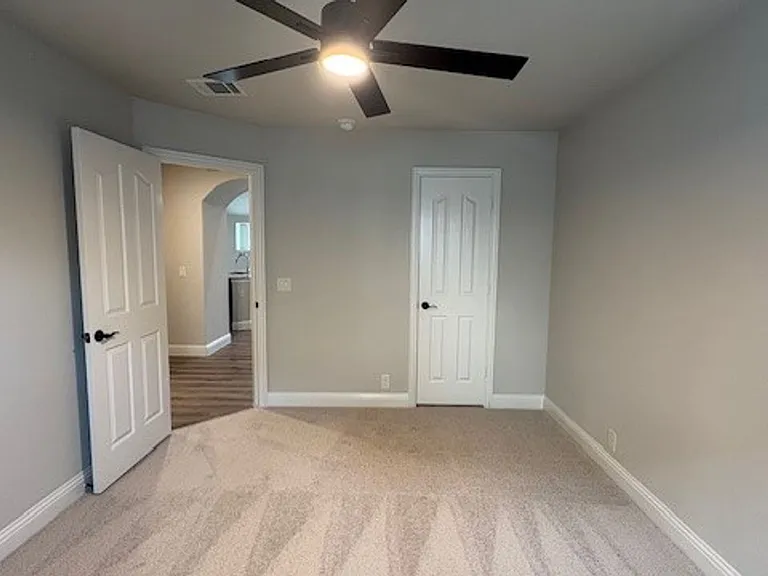 9400 Wellington Dr — Photo 20