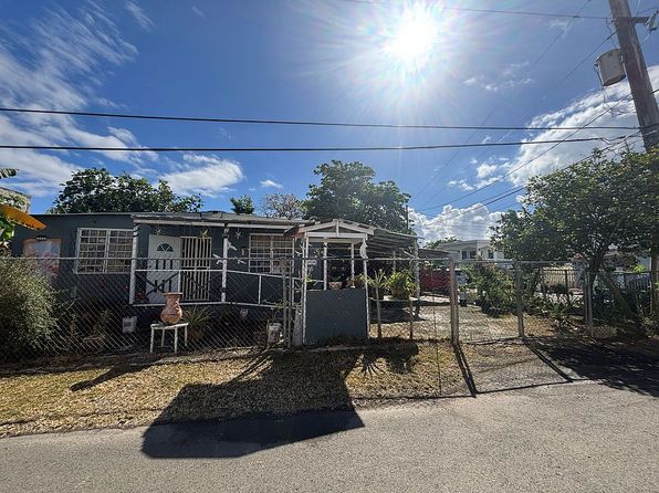 Barrio Sandin A 14 Vega, Catano, PR 00963