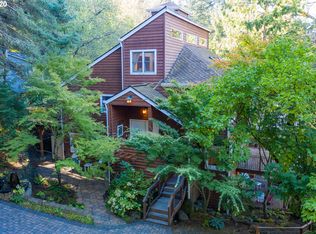 3703 SW Kanan Dr, Portland, OR 97221