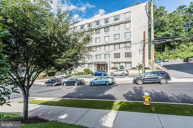 1730 Arlington Blvd #501 — Photo 3