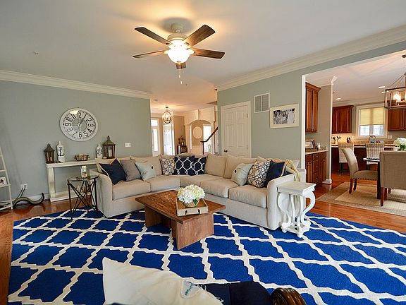 3rd image of 408 Macum Creek Dr