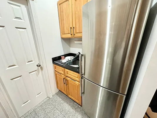 Rented by J PRESTON AND ASSOCIATES INC | media 16