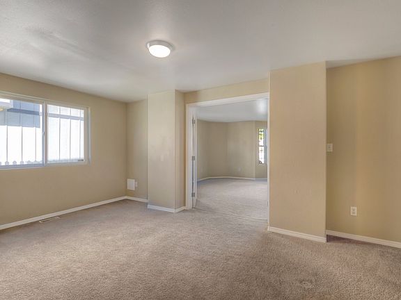 2nd image of 2346 S Cushman Ave