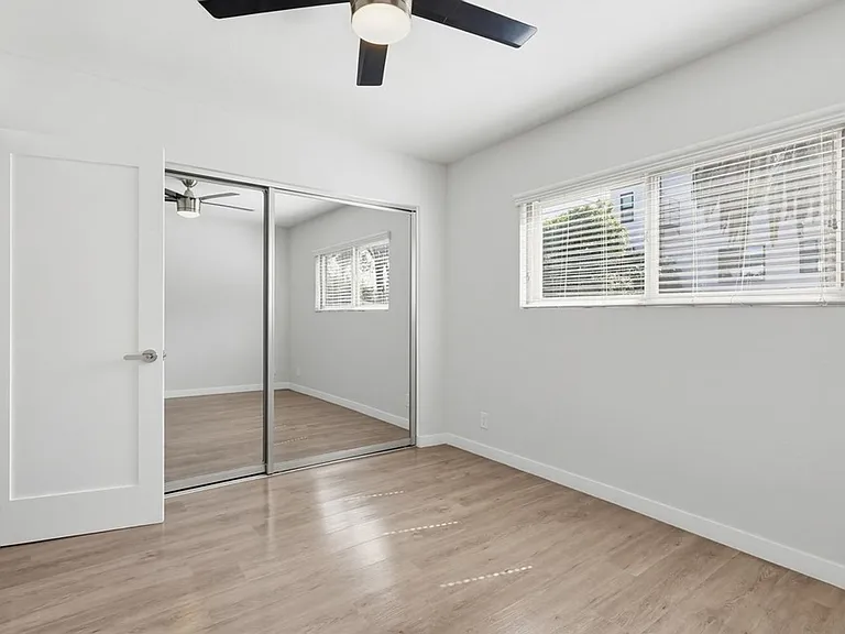 Kester Apartments — Photo 35