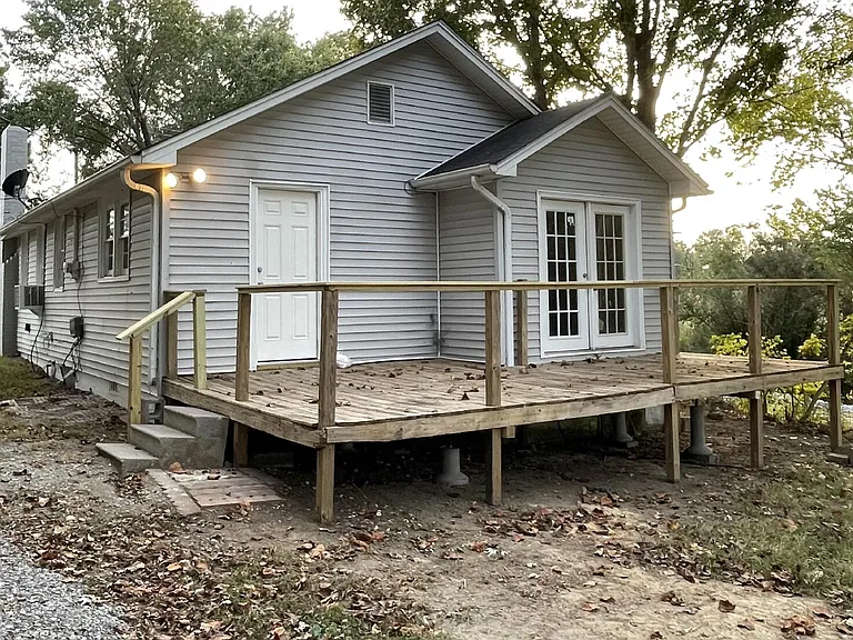 5882 Martin Hwy — Photo 8