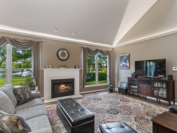 Living Room W/Additional Park/Pond Views