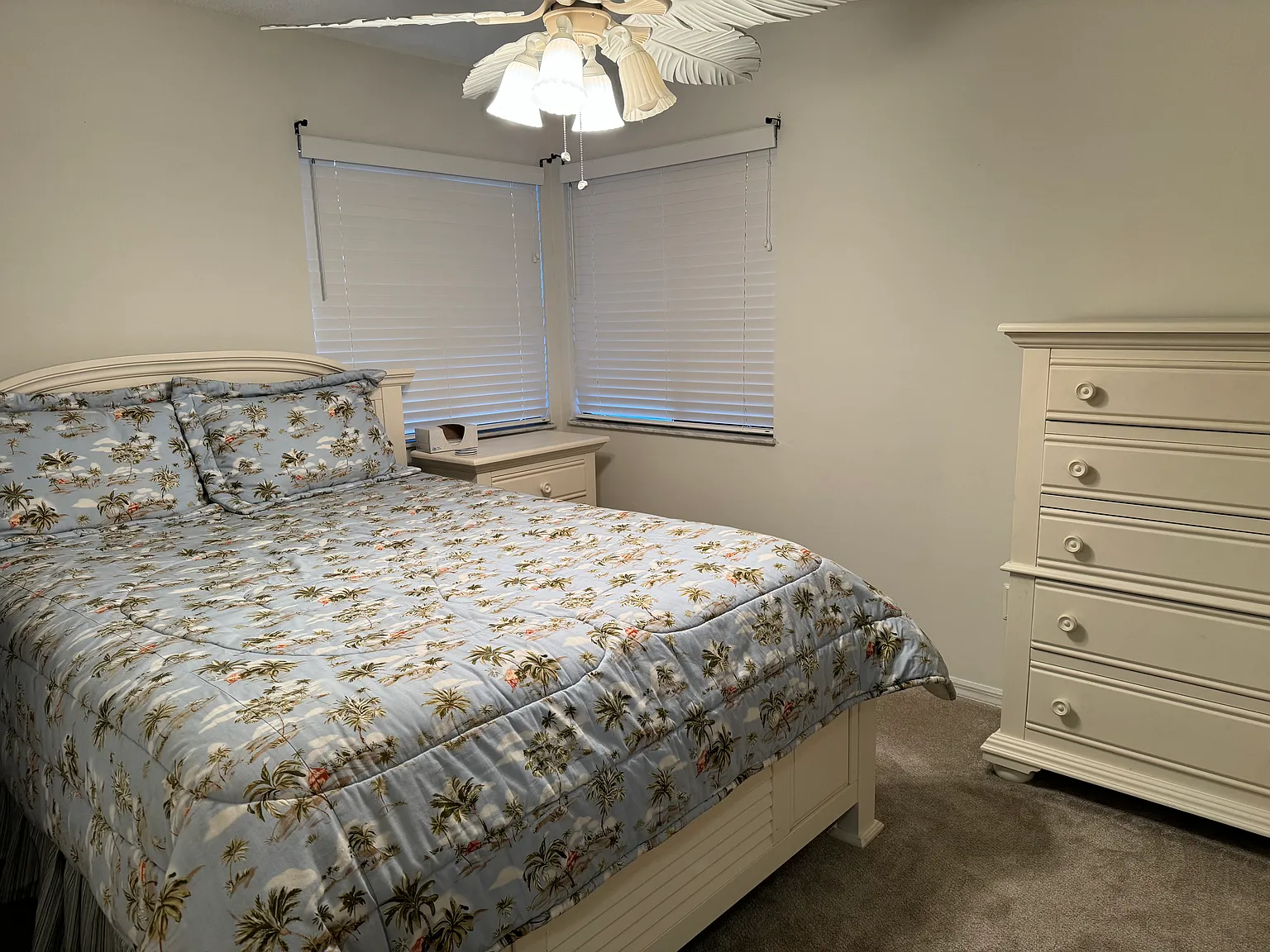 3 bed, 2100 sqft, $4,500 — Photo 4