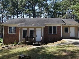 975 Walker Place Dr, Douglasville, GA 30134