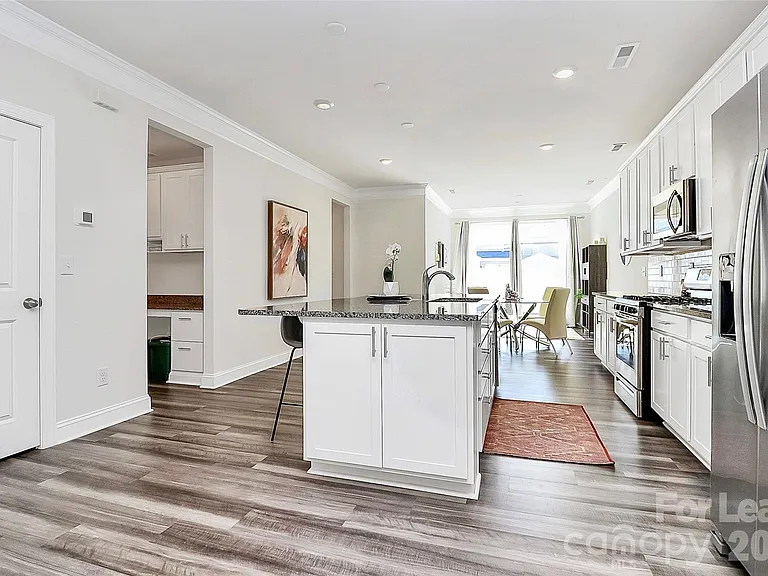 2126 Blewett Dr — Photo 7