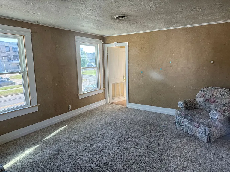 1017 State St — Photo 12