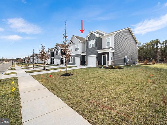 3rd image of 214 Hermosa Dr