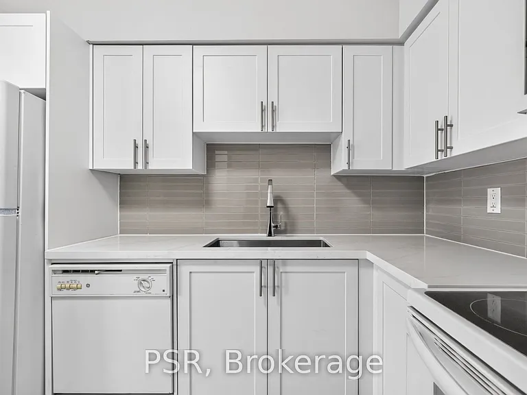 298 Jarvis St #506 — Photo 13