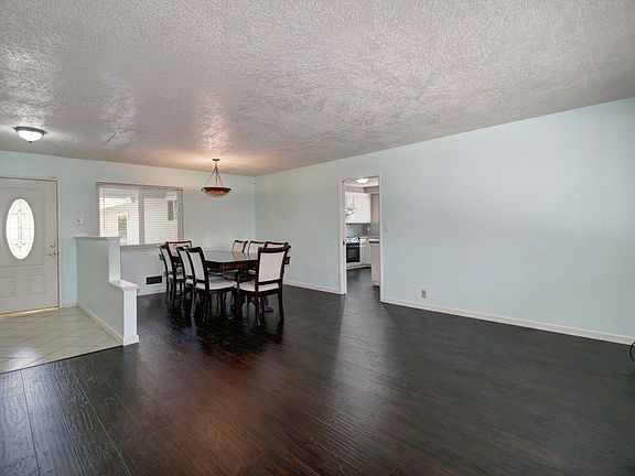 3rd image of 7418 Braeridge Way