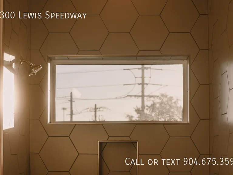 3300 Lewis Speedway St — Photo 20