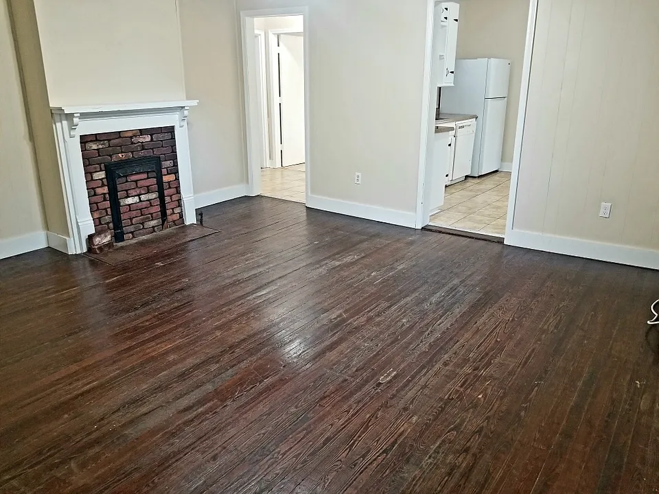 308 Broad St