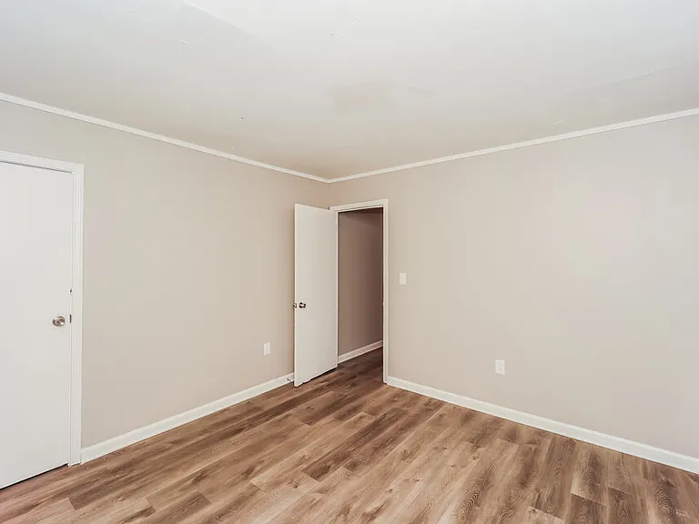 6608 Dorian Dr — Photo 14