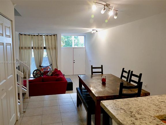 5th image of 3003 NE 183rd Ln #3003