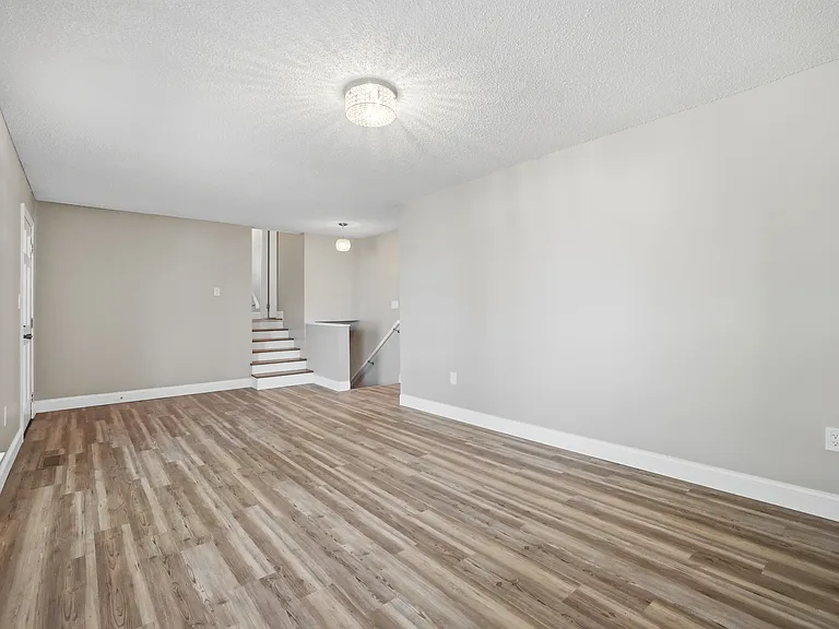 3683 Halifax Cir — Photo 11