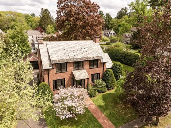 23 Prospect Ave, Northampton, MA 01060