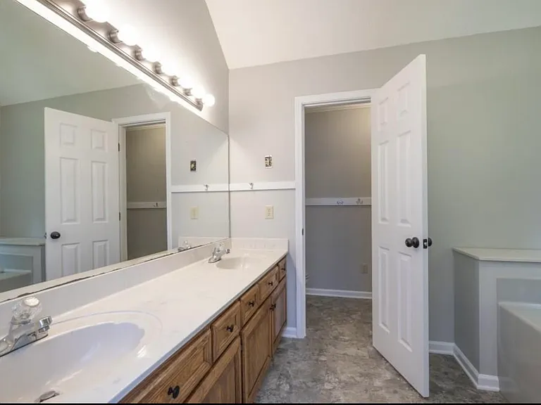 5059 Peach Mountain Cir — Photo 9