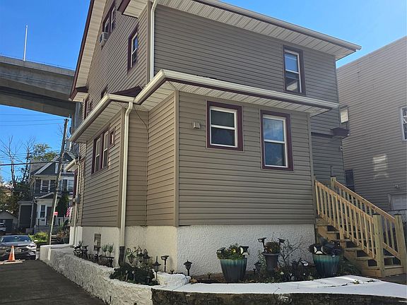 2nd image of 28 morningstar Road