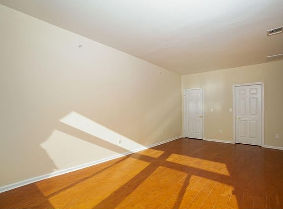5th image of 6315 Ocean Ave S