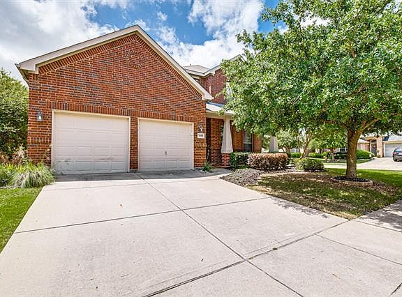 3rd image of 333 Mulberry Dr
