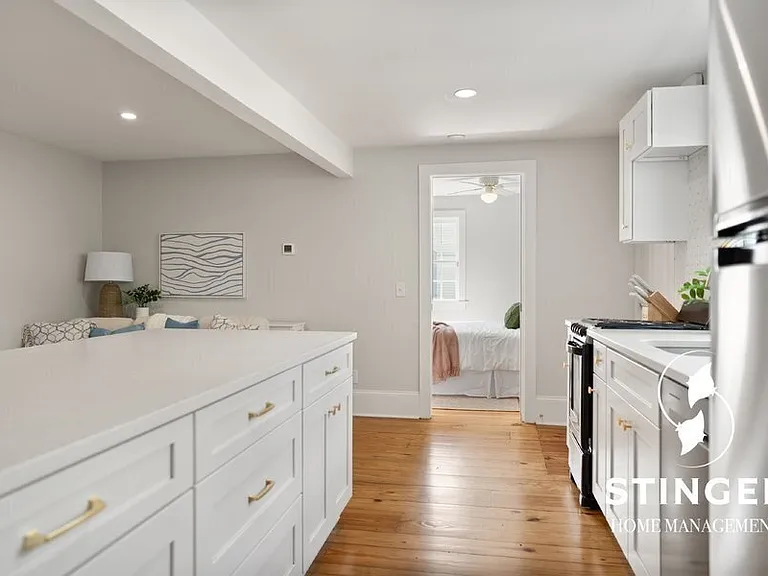 606 Carteret St #2 — Photo 4