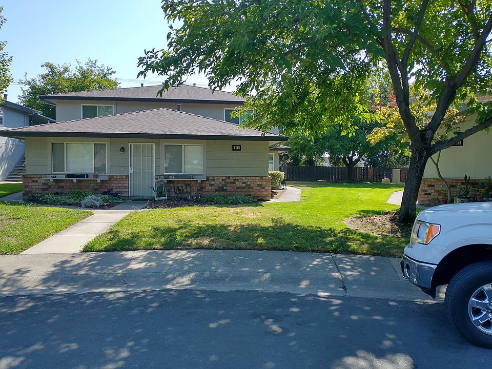 1st image of 221 Mahan Ct APT 1