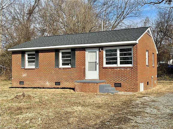3rd image of 1305 Gulf Ct
