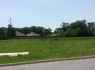 735 Roselawn St, Siloam Springs, AR 72761