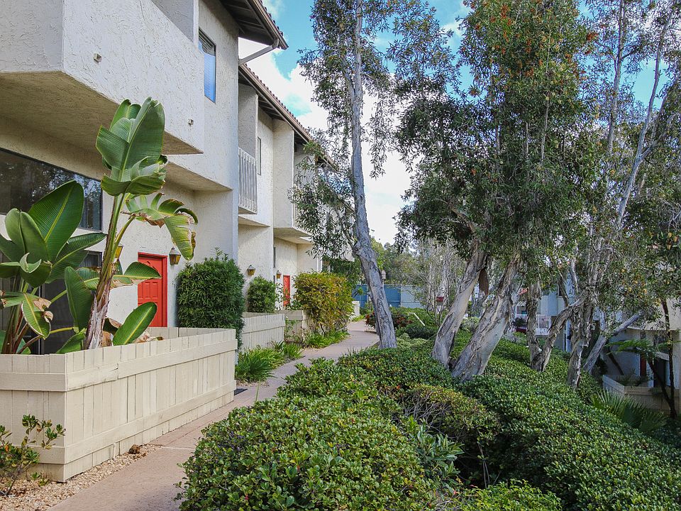 1st image of 3938 La Jolla Village Dr