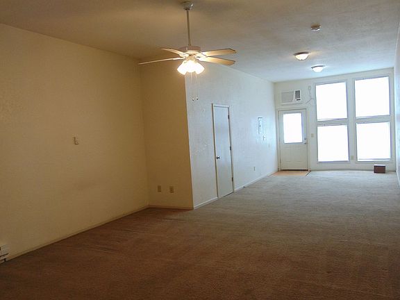 5th image of 316 Main St