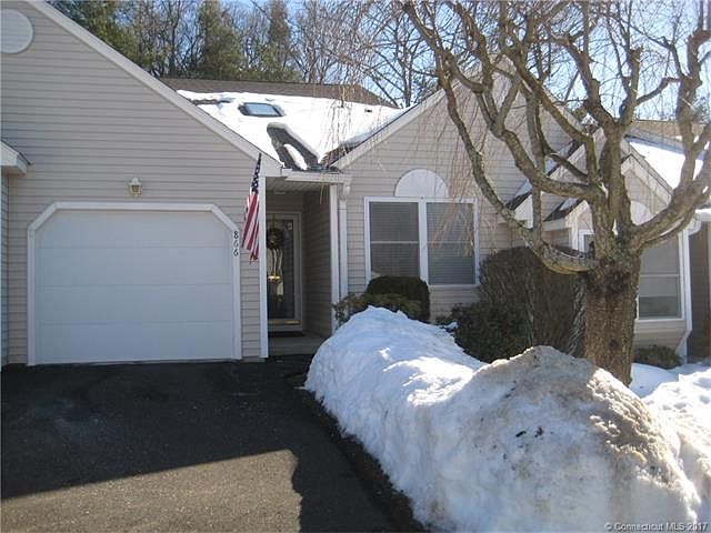 Welcome to 866 Glacier Way ...