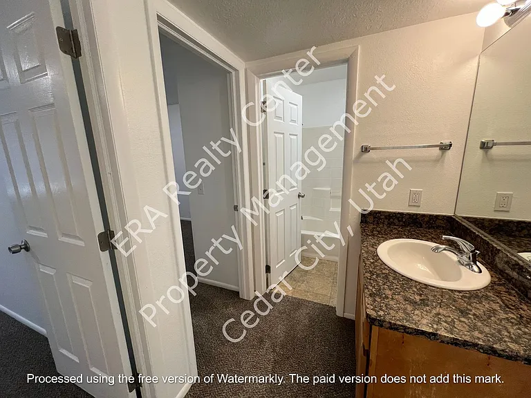 576 W 1045 N #A9 — Photo 8
