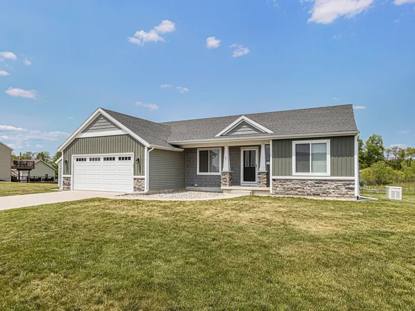 15 Browning Dr, Shelbyville, MI 49344