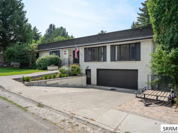 320 Yale Ave, Rexburg, ID 83440