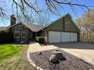 861 210th Ave, Monmouth, IL