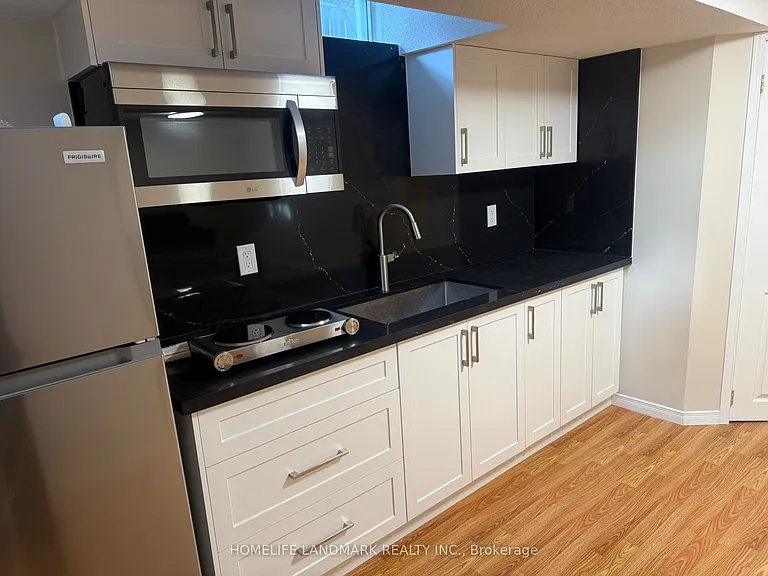 33 Silver Linden Dr — Photo 15