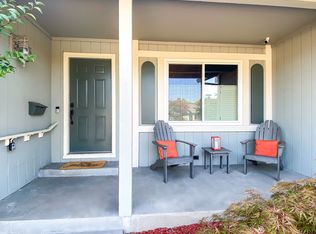 5082 Dupont Dr, Santa Rosa, CA 95409