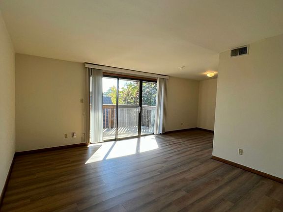2nd image of 4441 Jarboe St APT 3