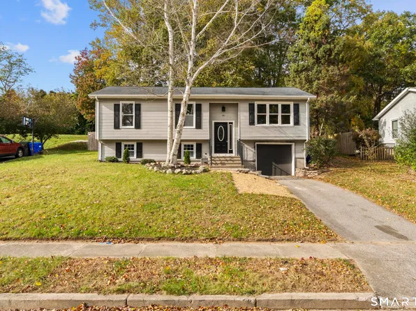 84 Dartmouth Drive, Groton, CT 06355